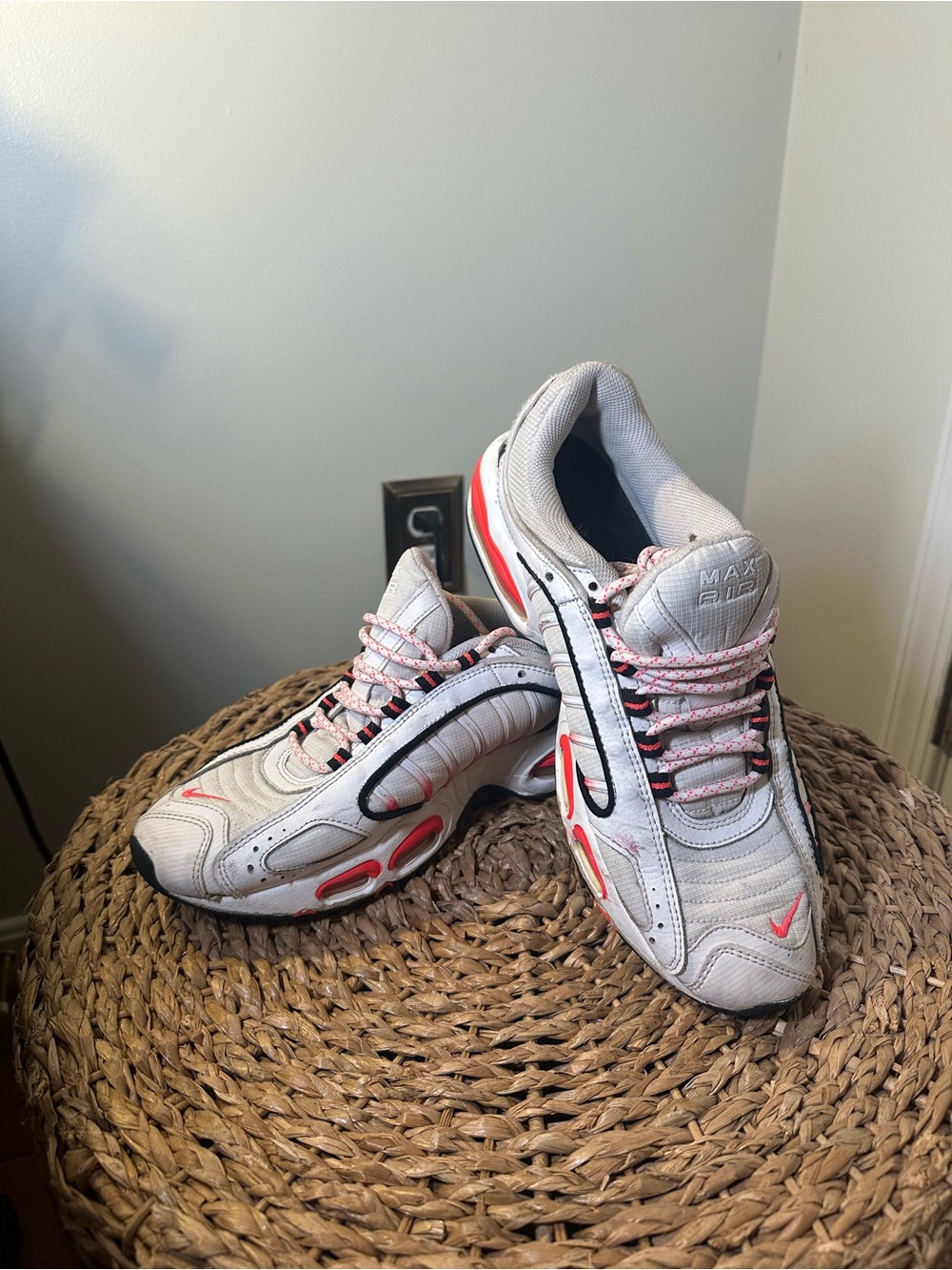 Nike Air Max Shoes Mens Size 9 White Black Orange Running